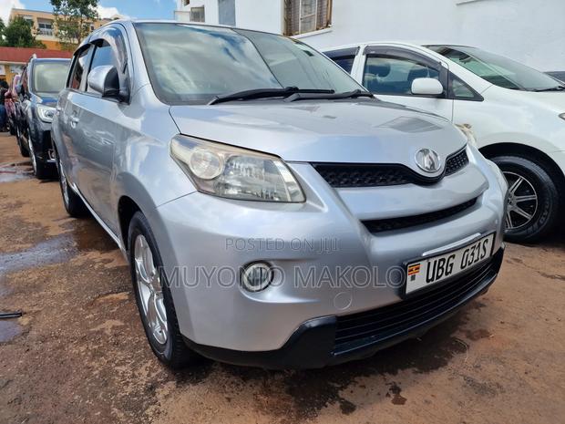Toyota IST 2008 Silver