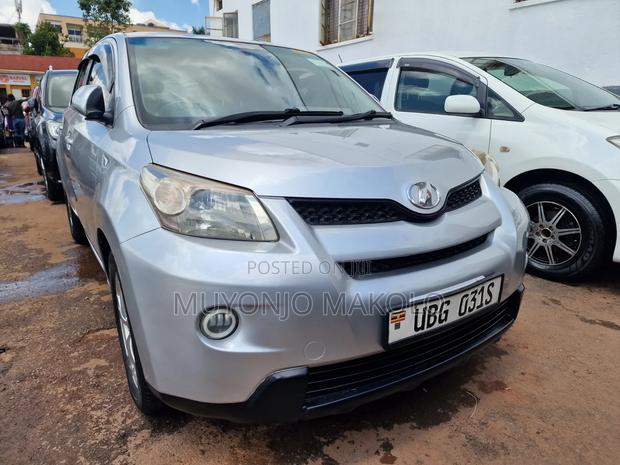 Toyota IST 2008 Silver