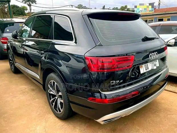 Audi Q7 2018 Black