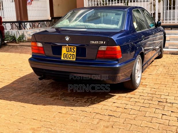 BMW 3 Series 1999 Blue