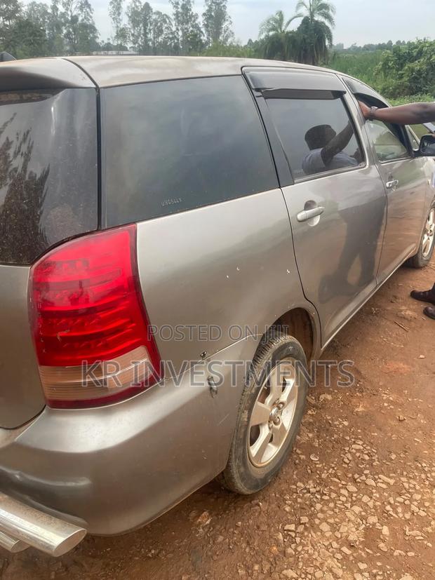 Toyota Wish 2007 Silver