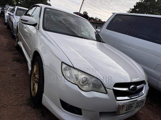 Subaru Legacy 2007 White