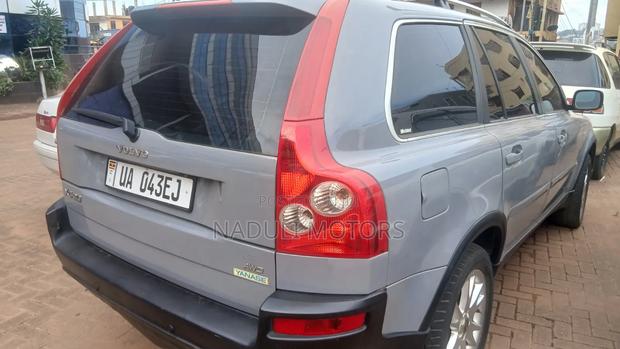 Volvo XC90 2009 Gray