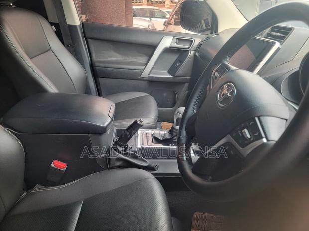Toyota Land Cruiser 2018 Gray