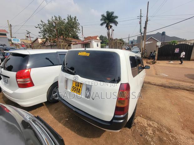 Toyota Probox 2004 White