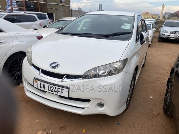 Toyota Wish 2014 White