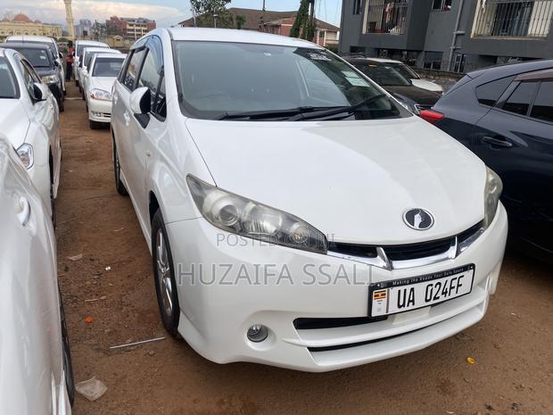 Toyota Wish 2014 White