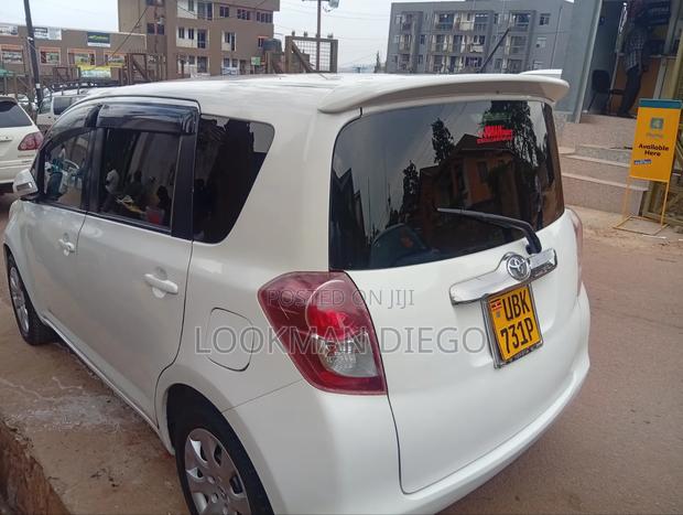 Toyota Ractis 2007 White