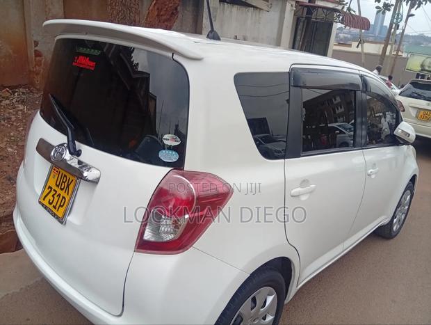Toyota Ractis 2007 White