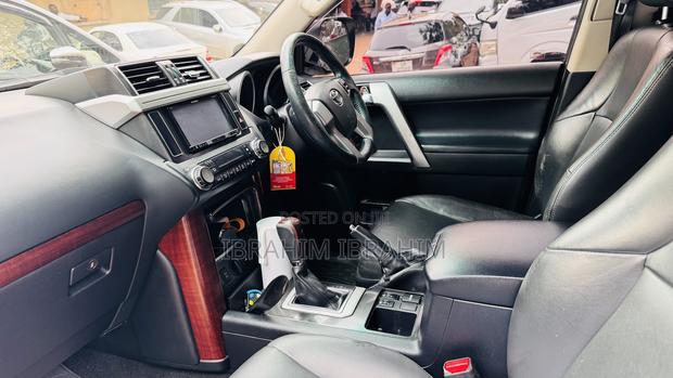 Toyota Land Cruiser Prado 2016 White