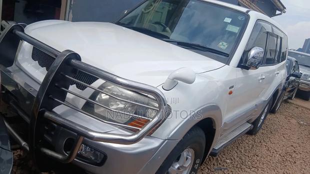 Mitsubishi Pajero 2008 White