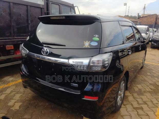 Toyota Wish 2012 Black