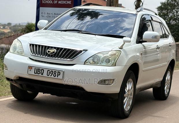 Toyota Harrier 2.4 2009 White