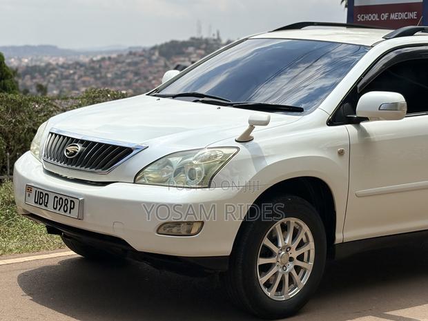 Toyota Harrier 2.4 2009 White