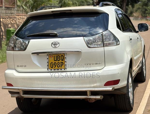 Toyota Harrier 2.4 2009 White