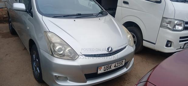 Toyota Wish 2007 Silver
