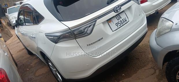 Toyota Harrier 2019 White