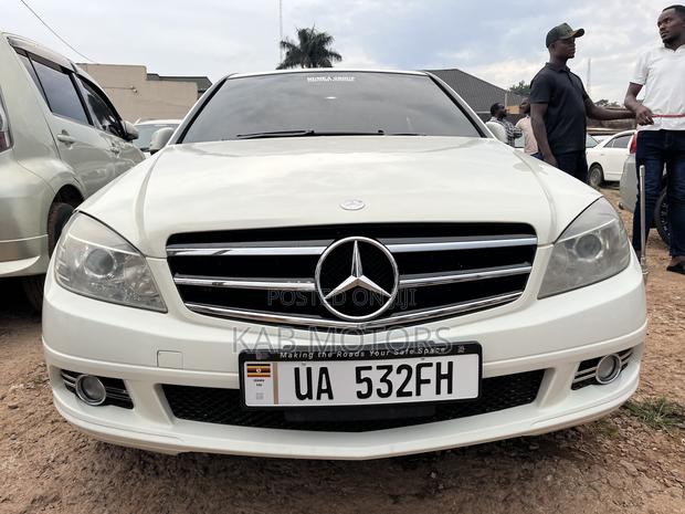 Mercedes-Benz C200 2008 White