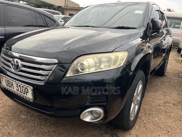 Toyota Vanguard 2010 Black
