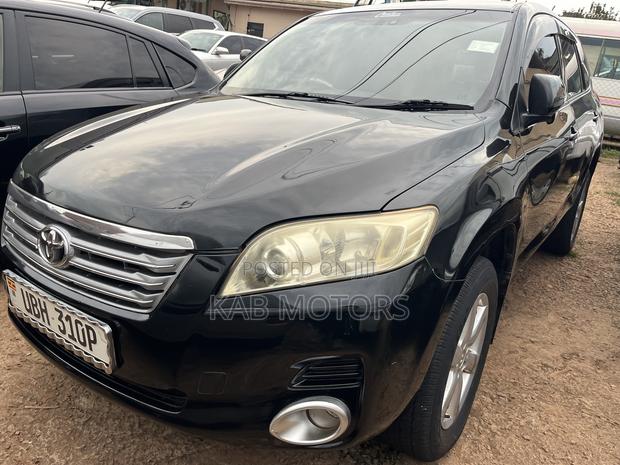 Toyota Vanguard 2010 Black