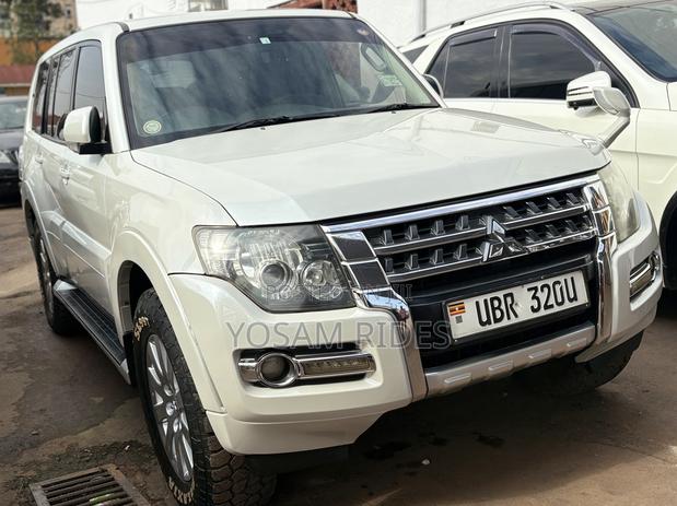 Mitsubishi Pajero V80 3.0 VR-I 2013 White