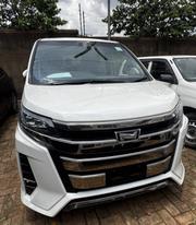 Toyota Noah 2017 White for sale