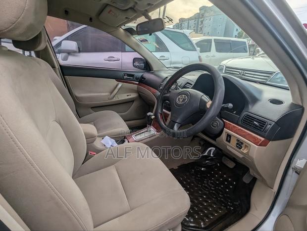 Toyota Premio 2004 Silver