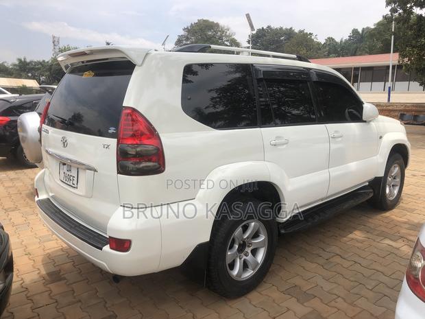 Toyota Land Cruiser Prado 2008 White