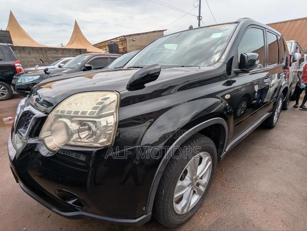 Nissan X-Trail 2011 Black