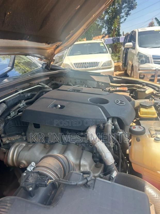 Toyota Hilux Revo Double Cab Deisel 2.4 AWD 2018 Silver
