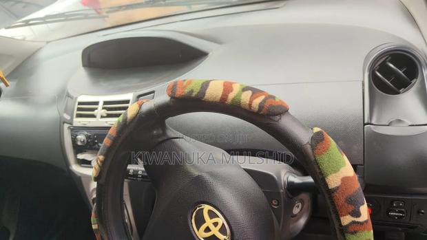 Toyota Vitz 2005 Gray