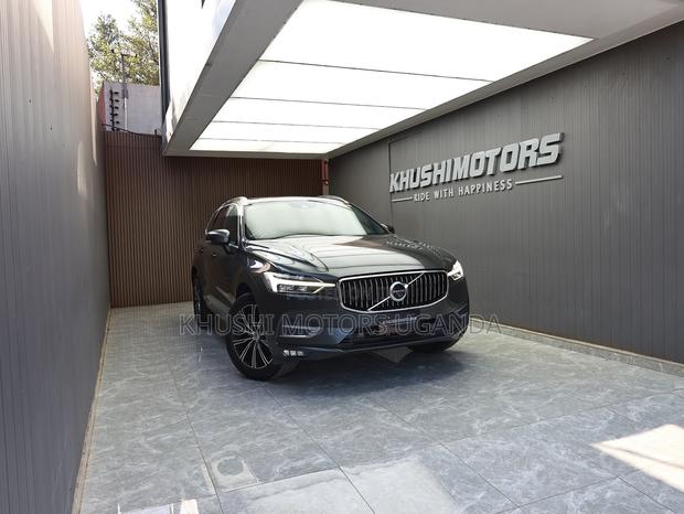 Volvo XC60 2018 Gray