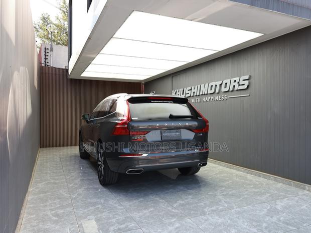 Volvo XC60 2018 Gray