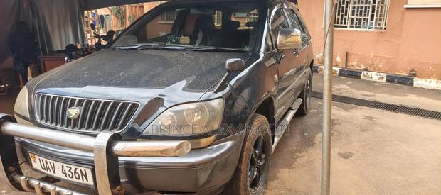Toyota Harrier 1999 Black