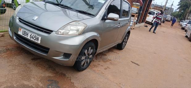 Toyota Passo 2005 Gray