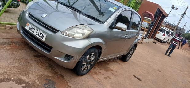 Toyota Passo 2005 Gray
