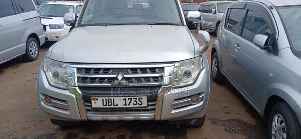 Mitsubishi Pajero 2008 Silver