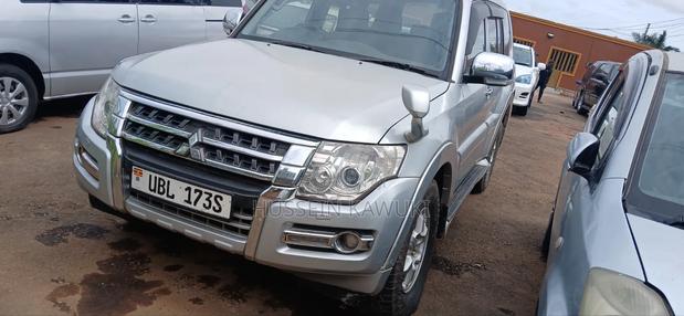Mitsubishi Pajero 2008 Silver