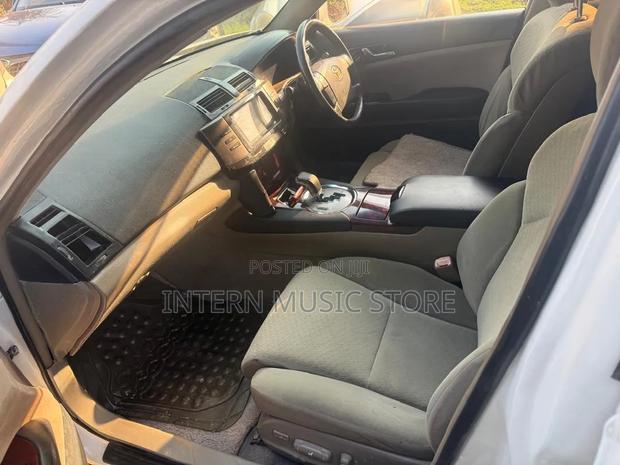 Toyota Mark X 2013 White