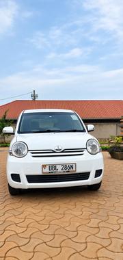 Toyota Sienta 1.5 FWD 2009 White for sale