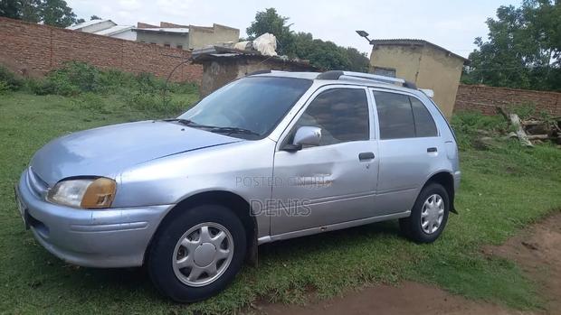 Toyota Starlet 1997 Silver