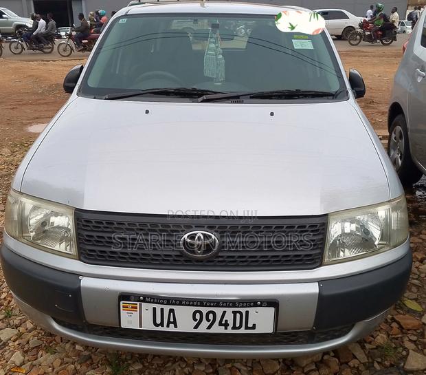 Toyota Probox 2012 Silver