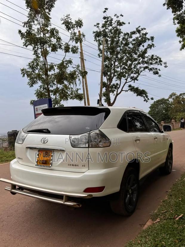 Toyota Harrier 2008 White