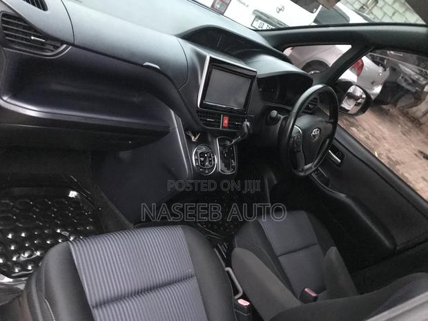 Toyota Noah 2016 Black