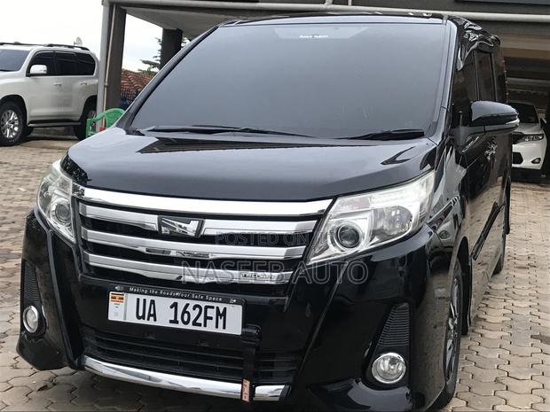 Toyota Noah 2016 Black