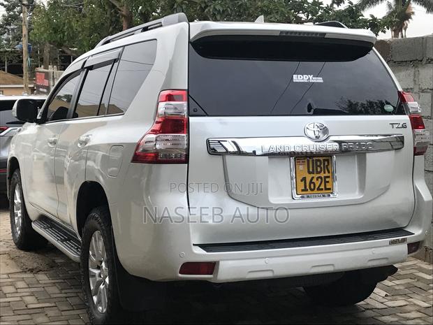 Toyota Land Cruiser Prado 2016 White
