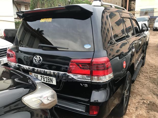 Toyota Land Cruiser Prado 2014 Black