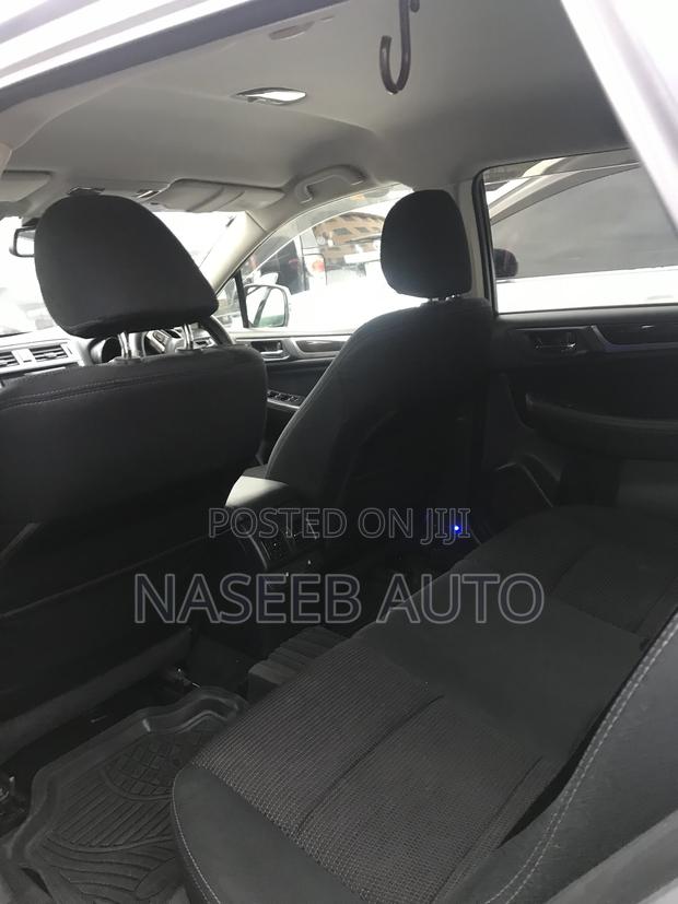 Subaru Outback 2016 Gray