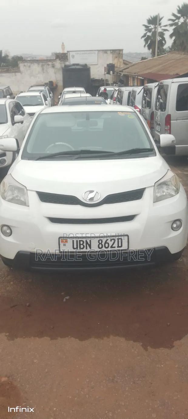 Toyota IST 2008 White