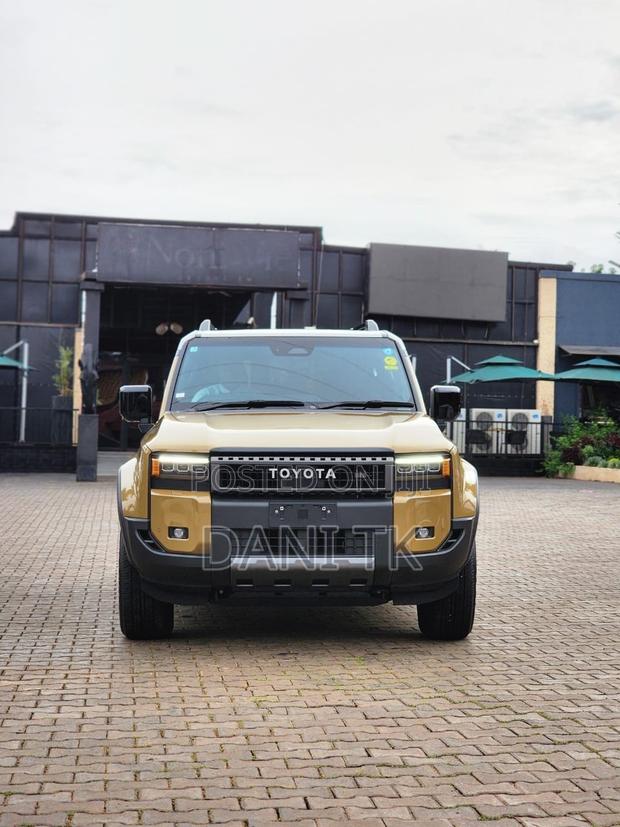 Toyota Land Cruiser Prado 2.8 2025 Gold